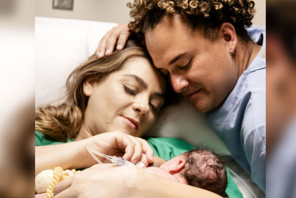 Choché Romano muestra sus primeras horas como papá de Leah | FOTOS