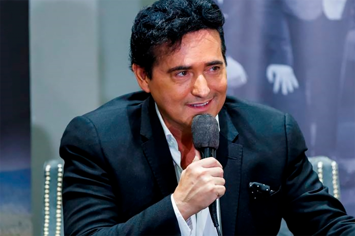 Fallece Carlos Marín, cantante de ll Divo