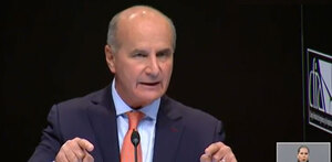 Figueres: “El gobierno sugiere a mujeres de nuestro país cómo vestir Figueres: “El gobierno sugiere a mujeres de nuestro país cómo vestir