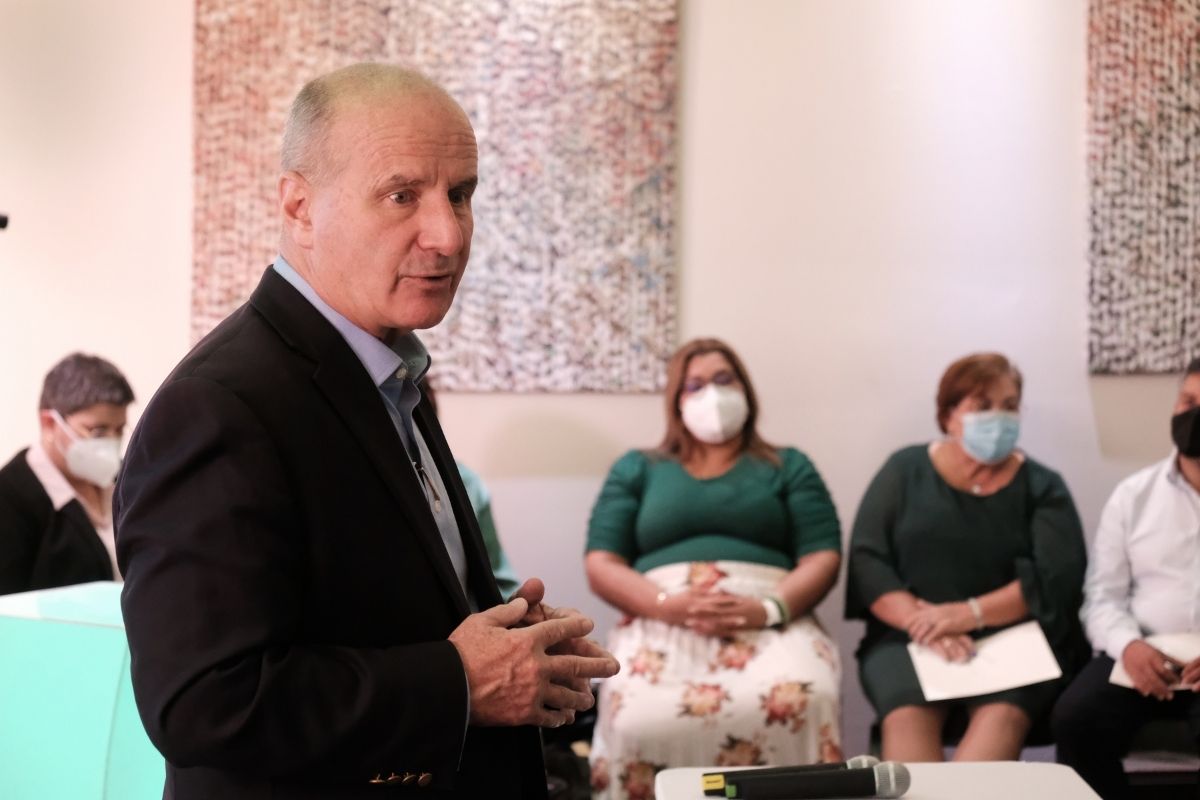 Figueres pide campaña de altura a Rodrigo Chaves