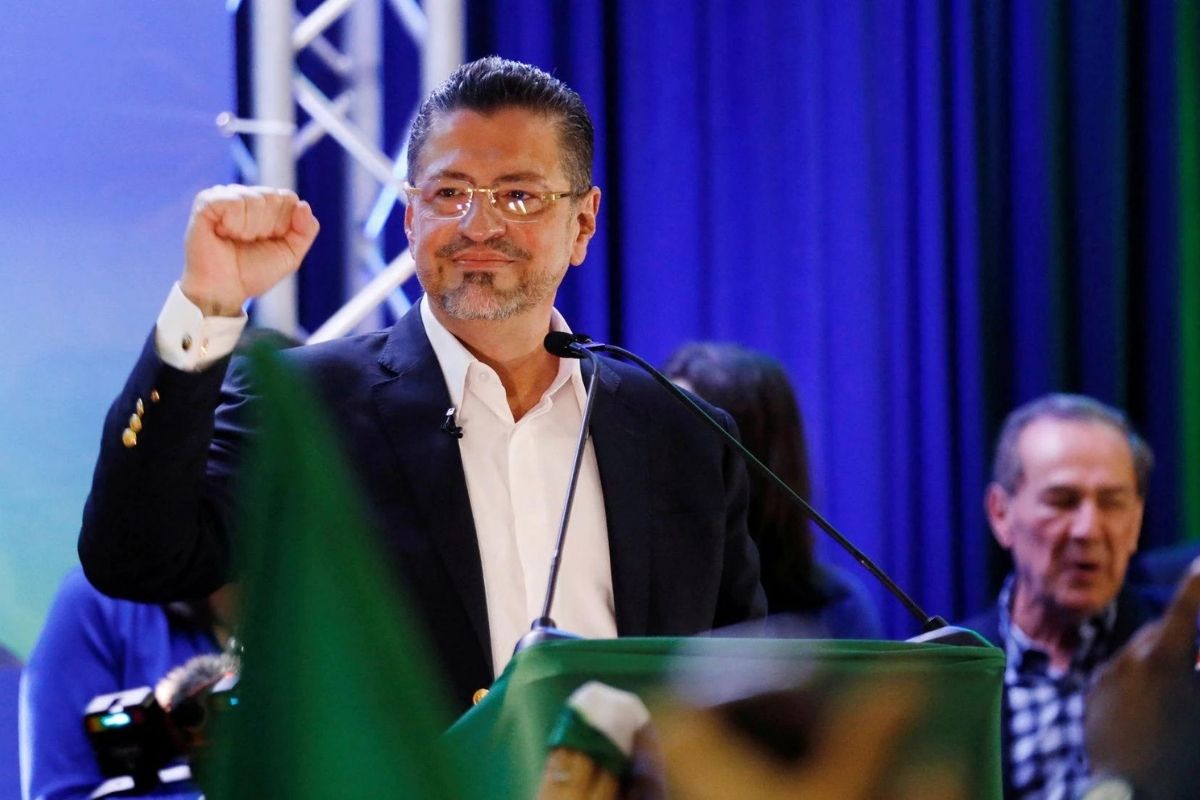 Cabe resaltar que Chaves ya presentó a los vicepresidentes que lo acompañarán durante mandato en la presidencia costarricense.