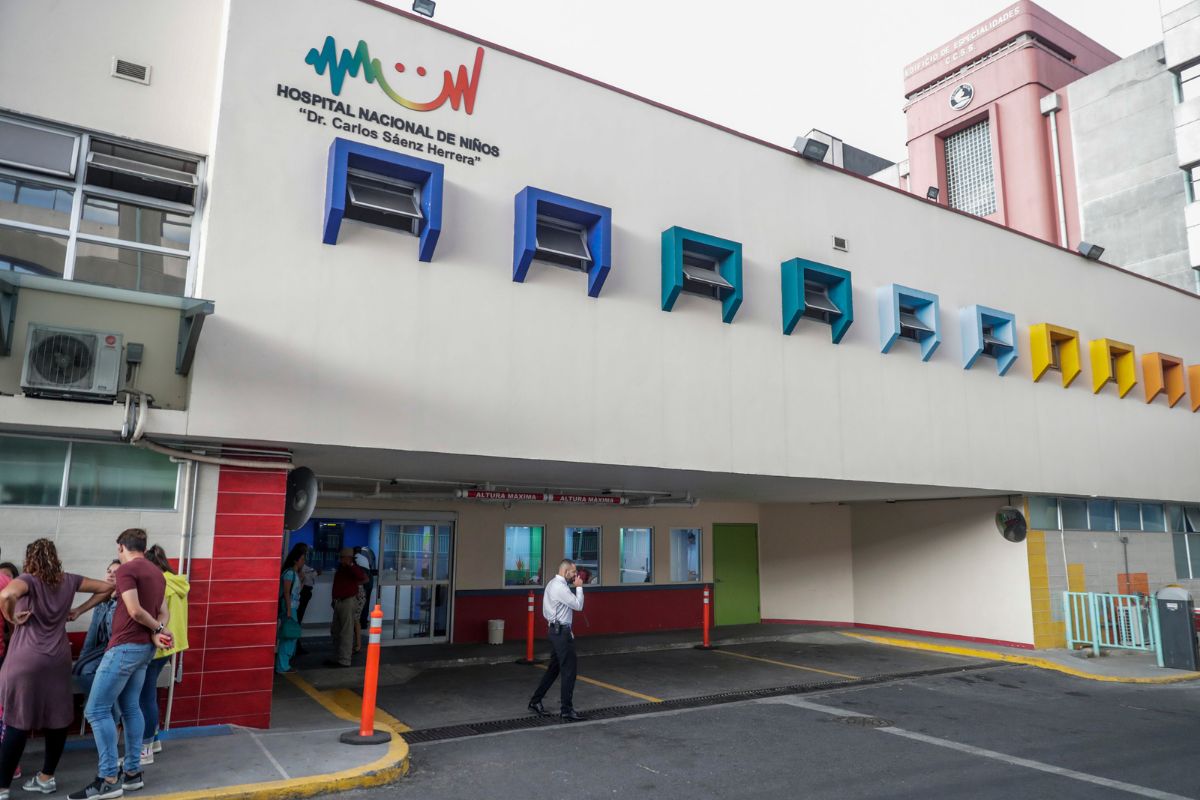 Para hacer frente a esta alta ocupación, la directora general de este centro médico Dra. Olga Arguedas Arguedas.