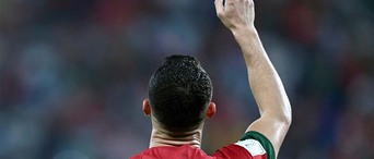 Este rumor se dio a conocer pocos días después de que se oficializara su salida del Manchester United de Inglaterra. Este rumor se dio a conocer pocos días después de que se oficializara su salida del Manchester United de Inglaterra.