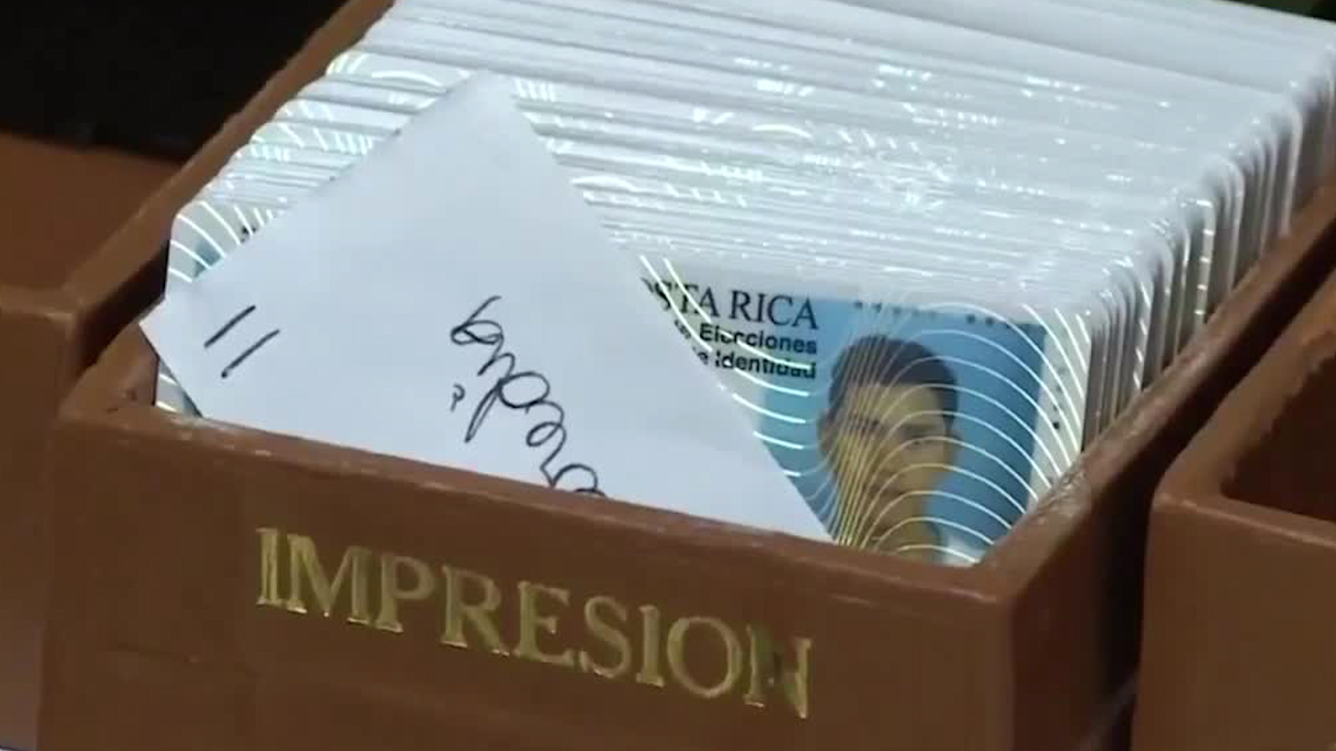 Cuál es el precio por la reposición de documentos personales