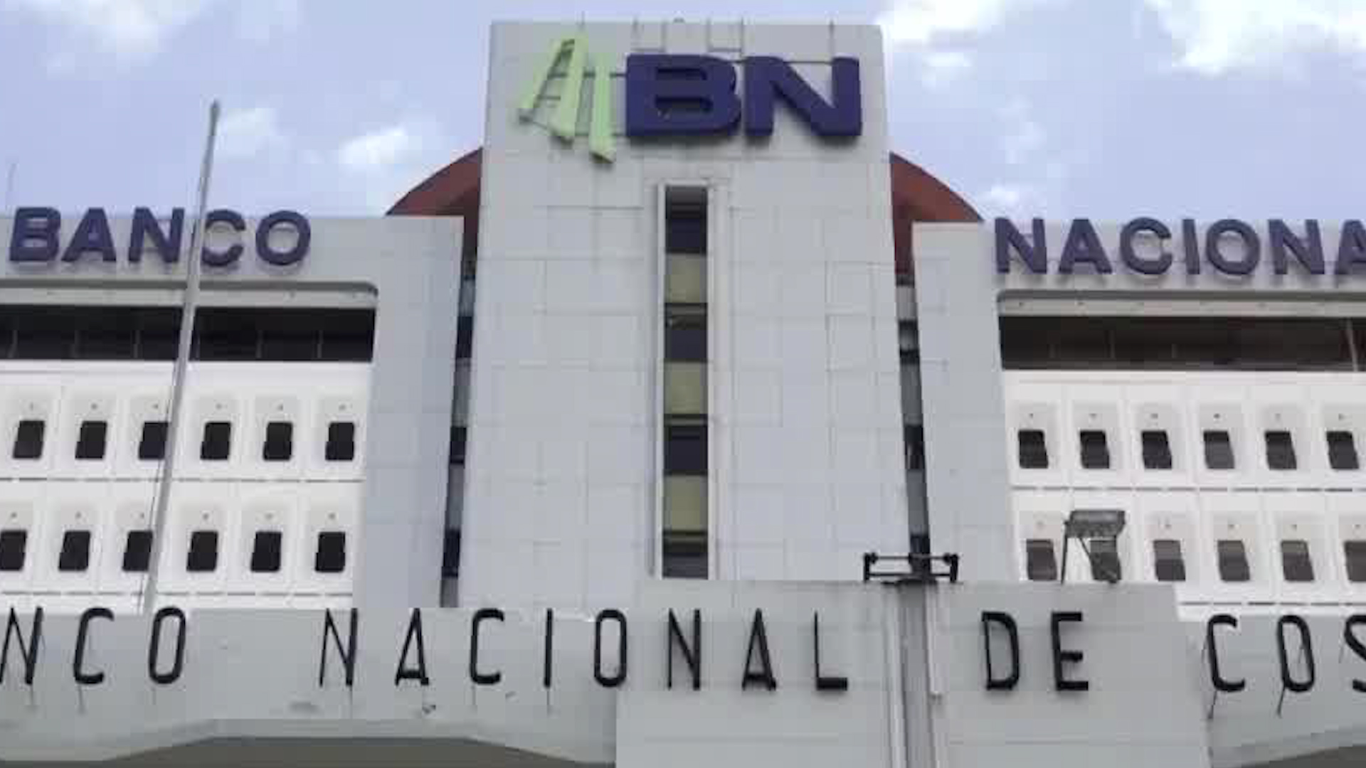 Hombre denuncia que le sustrajeron dinero mediante retiro sin tarjeta