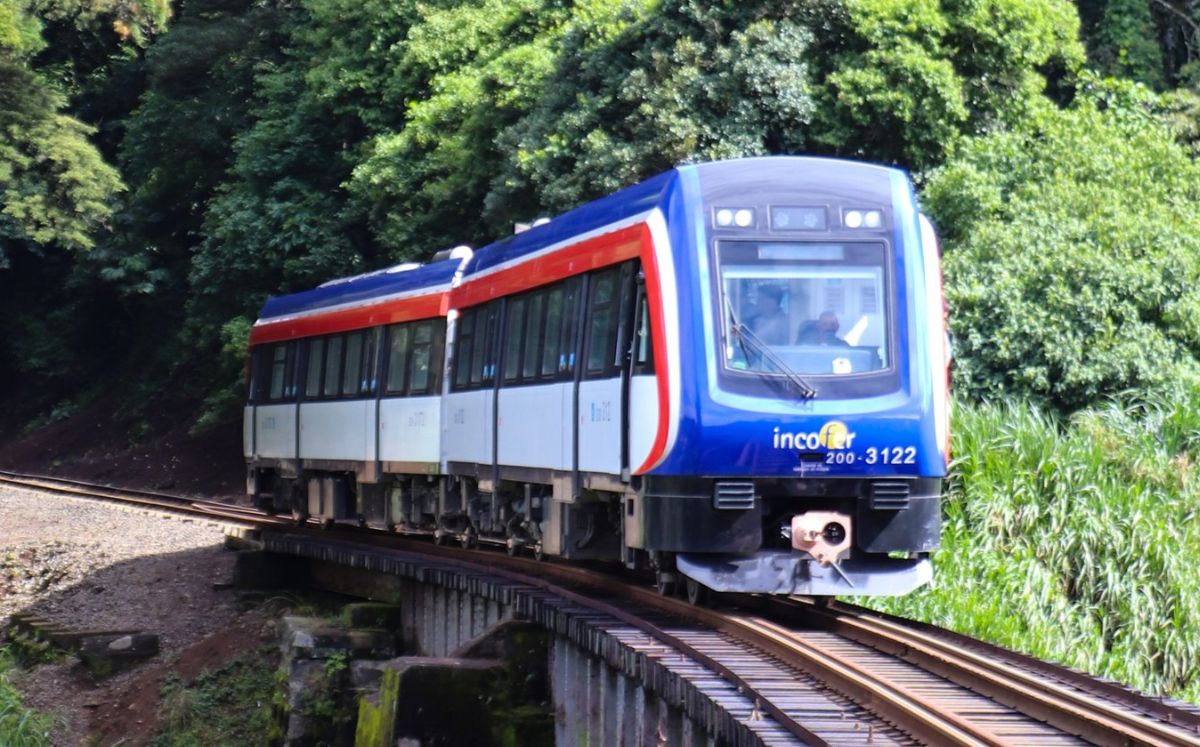 Convenio para modernizar el pago electrónico en trenes. (Incofer)