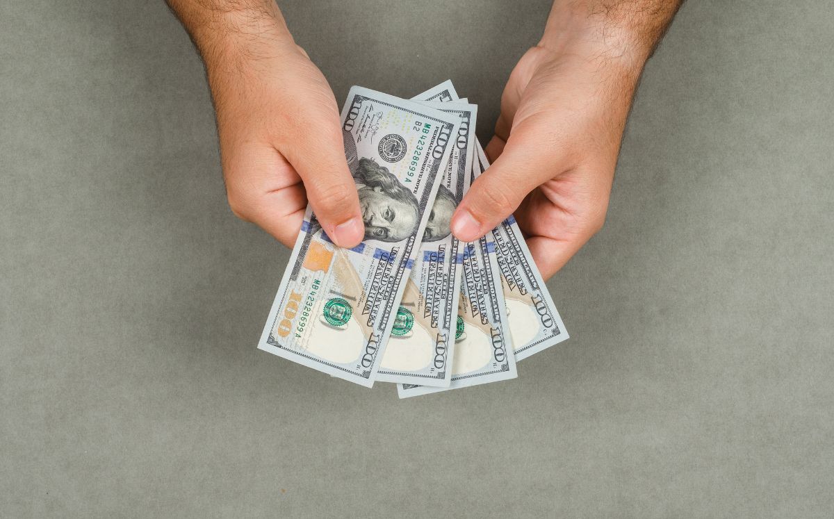 La diferencia entre ambos precios se conoce como spread. (Freepik)