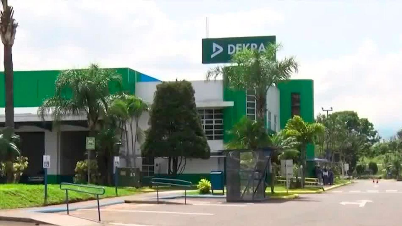 Dekra brindará servicio por un año más en el país