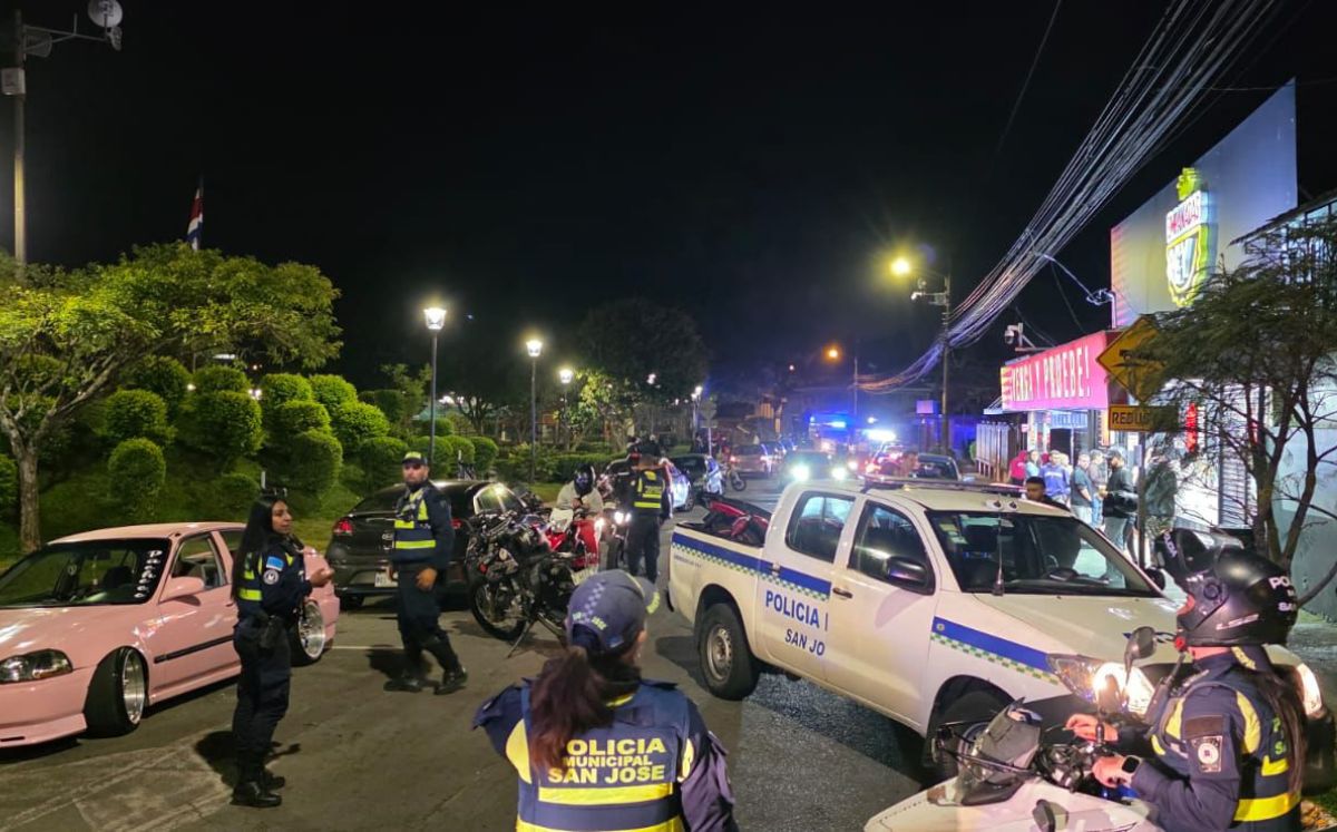 140 multas, 13 motos y 2 bici-motos detenidas, además de 14 juegos de placas decomisadas.