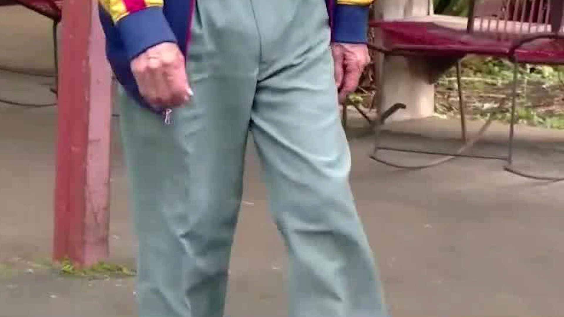 Hombre de 62 años debe pagar pensión, pero no encuentra trabajo