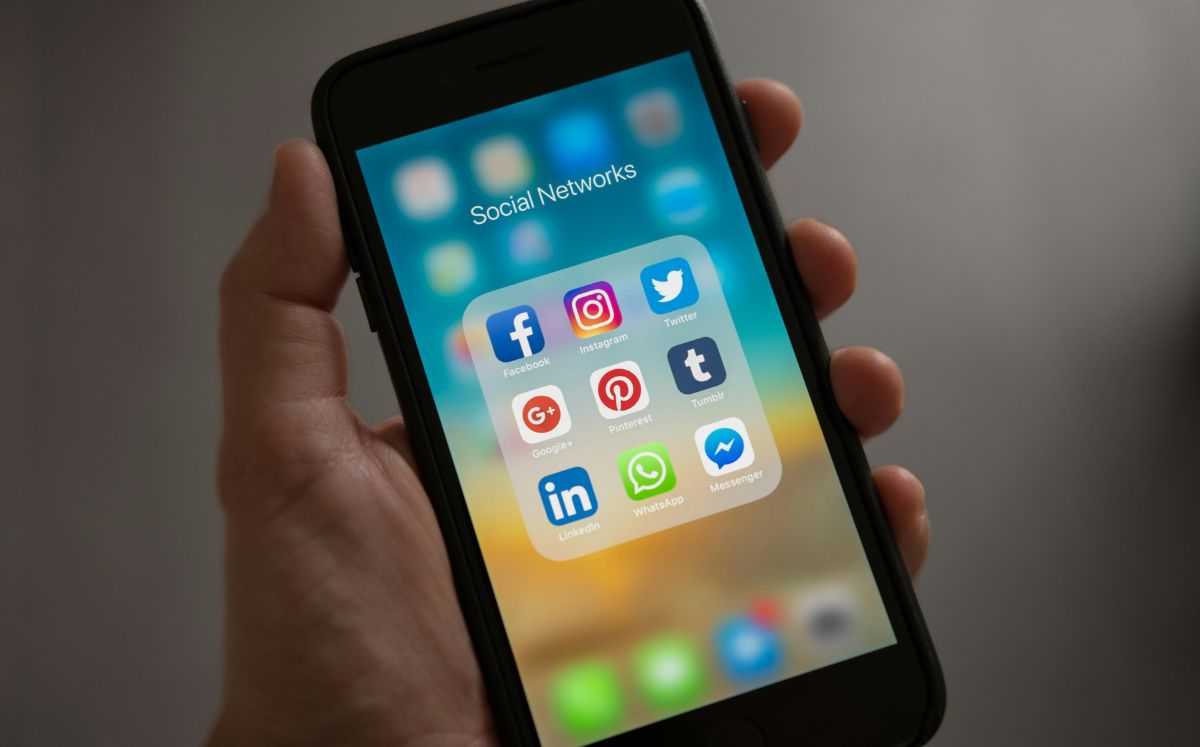 El uso de smartphones en niños menores de 13 años aumenta el riesgo de problemas emocionales y pensamientos suicidas. El uso de smartphones en niños menores de 13 años aumenta el riesgo de problemas emocionales y pensamientos suicidas.