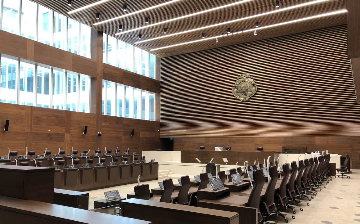 Proyecto de reforma constitucional pretende frenar el transfuguismo político en la Asamblea Legislativa.