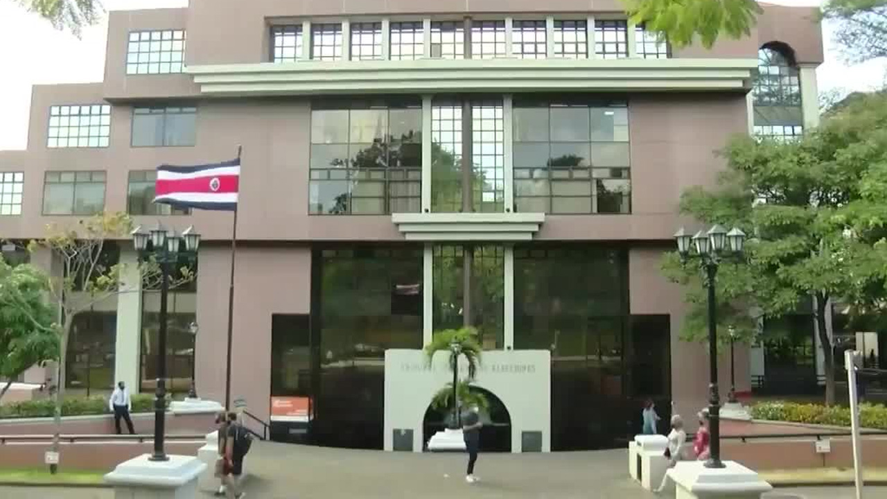 TSE reporta 13 partidos habilitados para las elecciones 2026