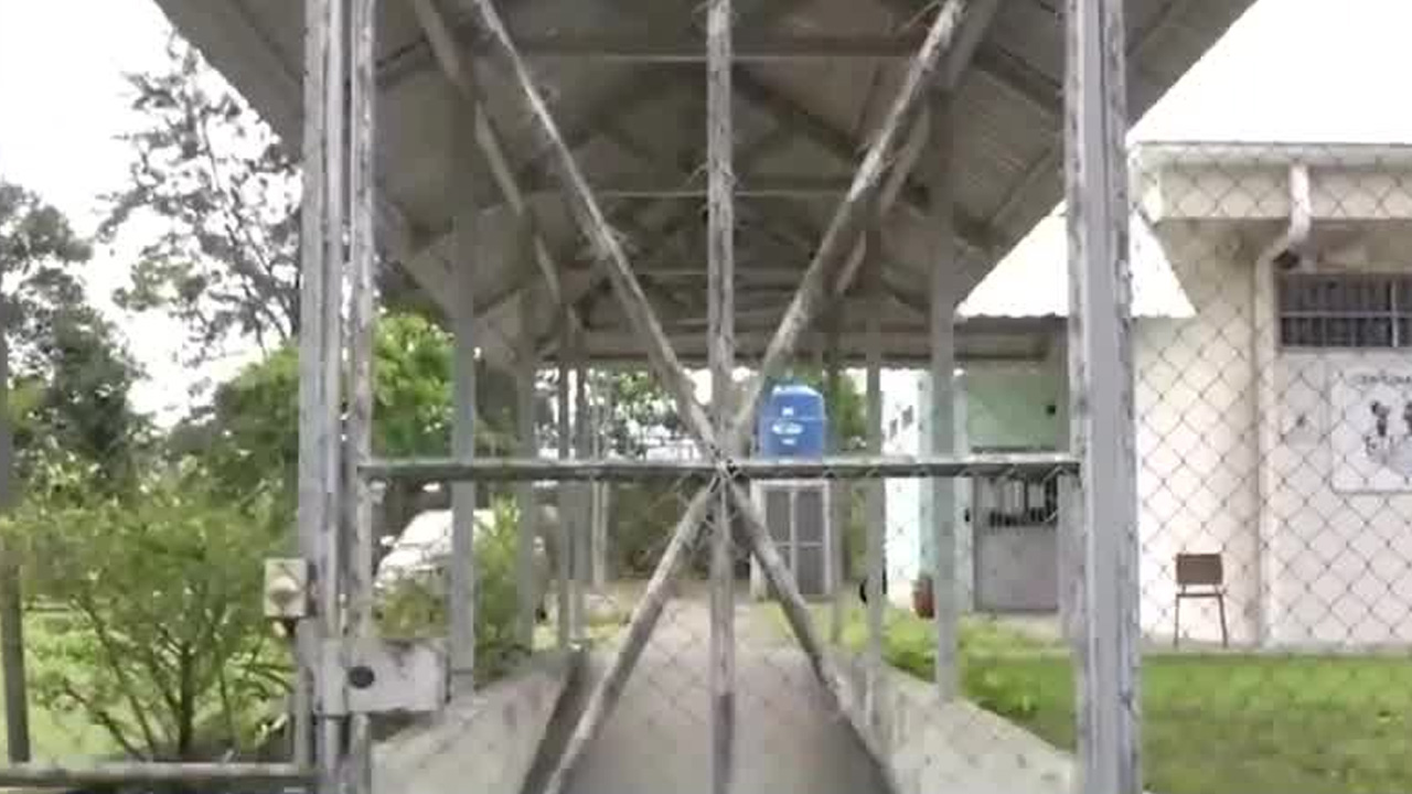 Madre de Cartago denuncian Cen-Cinai sin servicio completo Madre de Cartago denuncian Cen-Cinai sin servicio completo