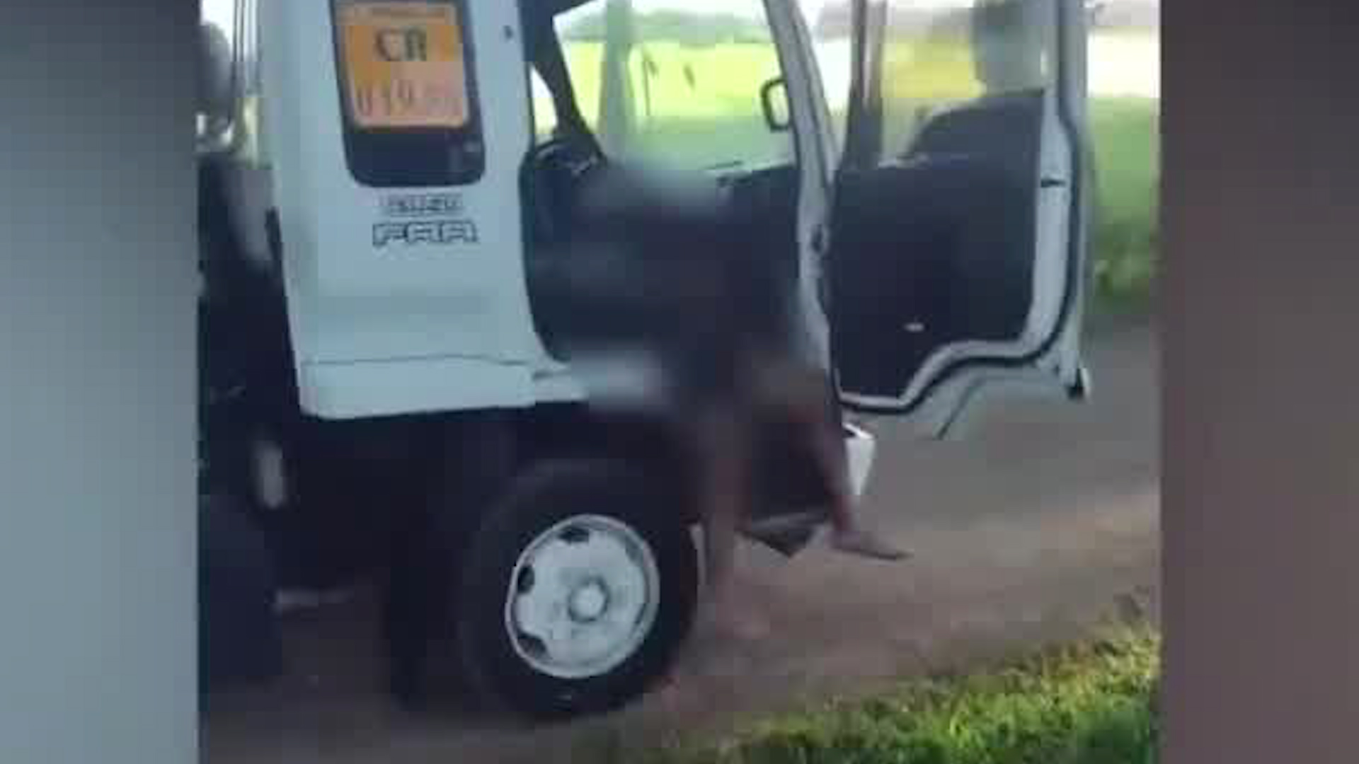 Conductor de contenedor es asesinado y acompañante es herido