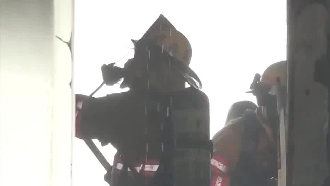 Incendio consume empresa de aromatizantes | VIDEO