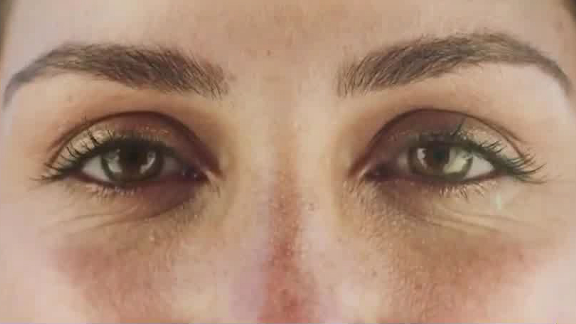 Alertan sobre método para cambiar el color de ojos