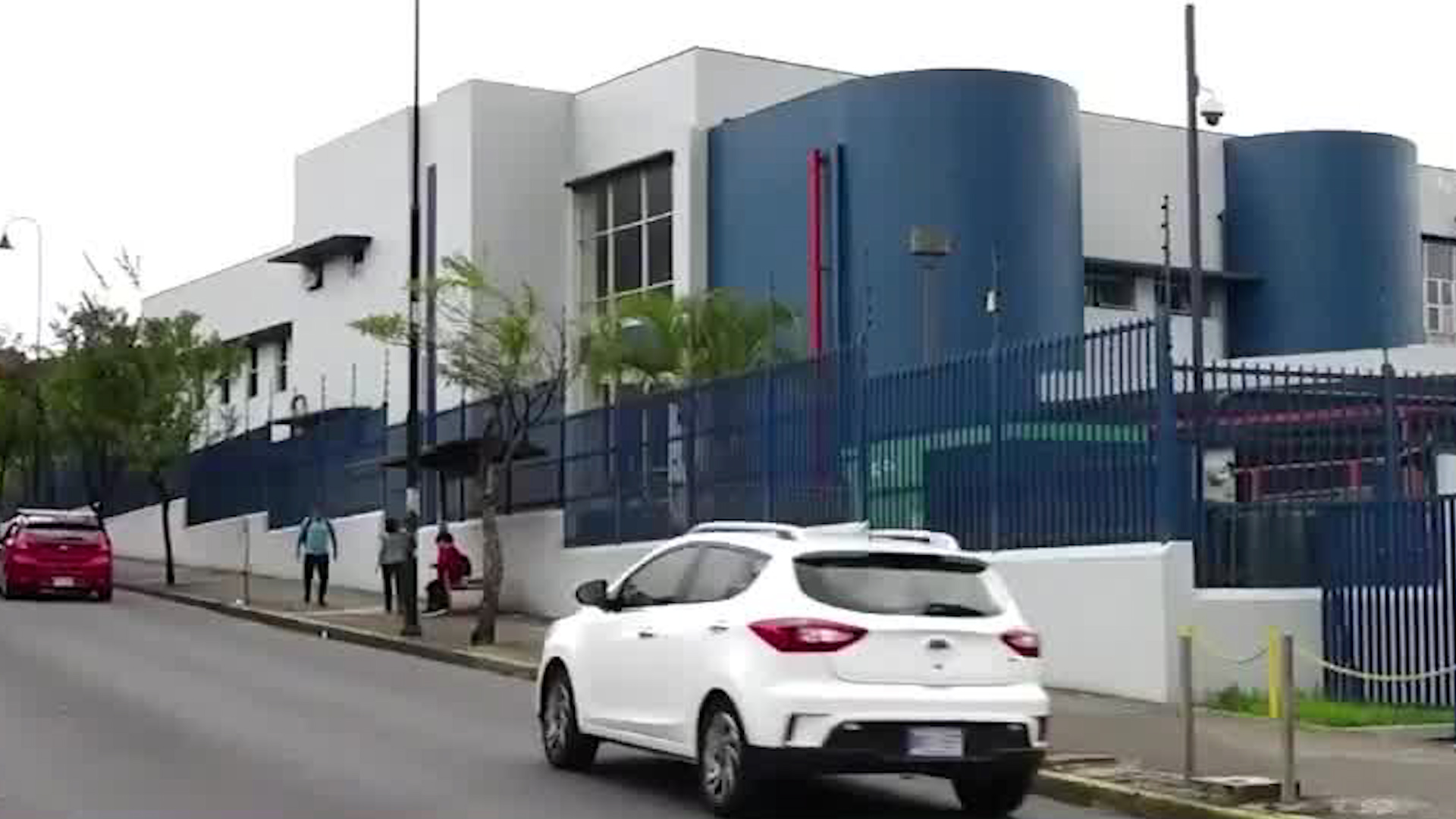Asegurados urgen por nuevo hospital