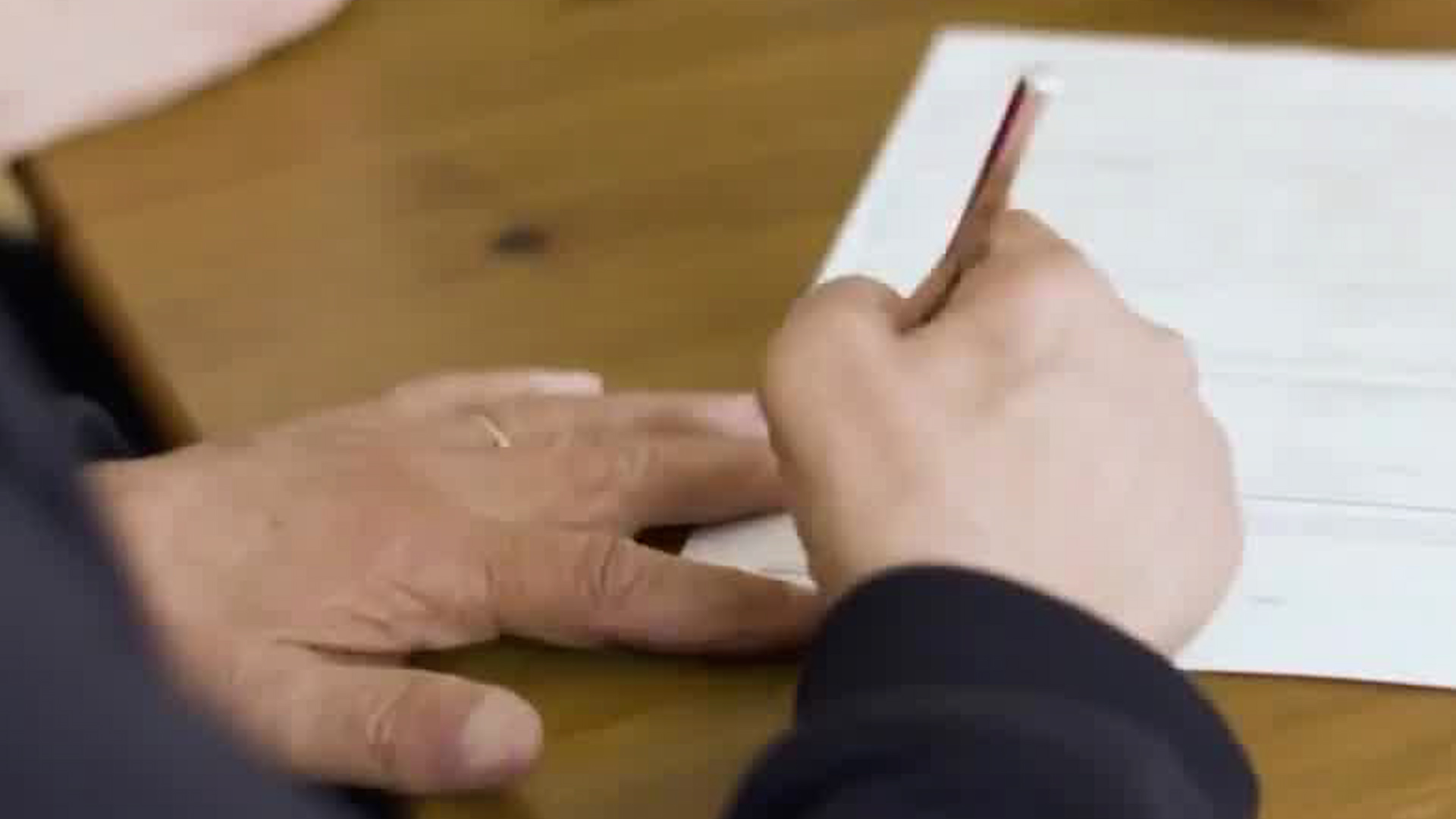 Hombre denuncia que banco intenta cobrar crédito cancelado desde 2014 Hombre denuncia que banco intenta cobrar crédito cancelado desde 2014