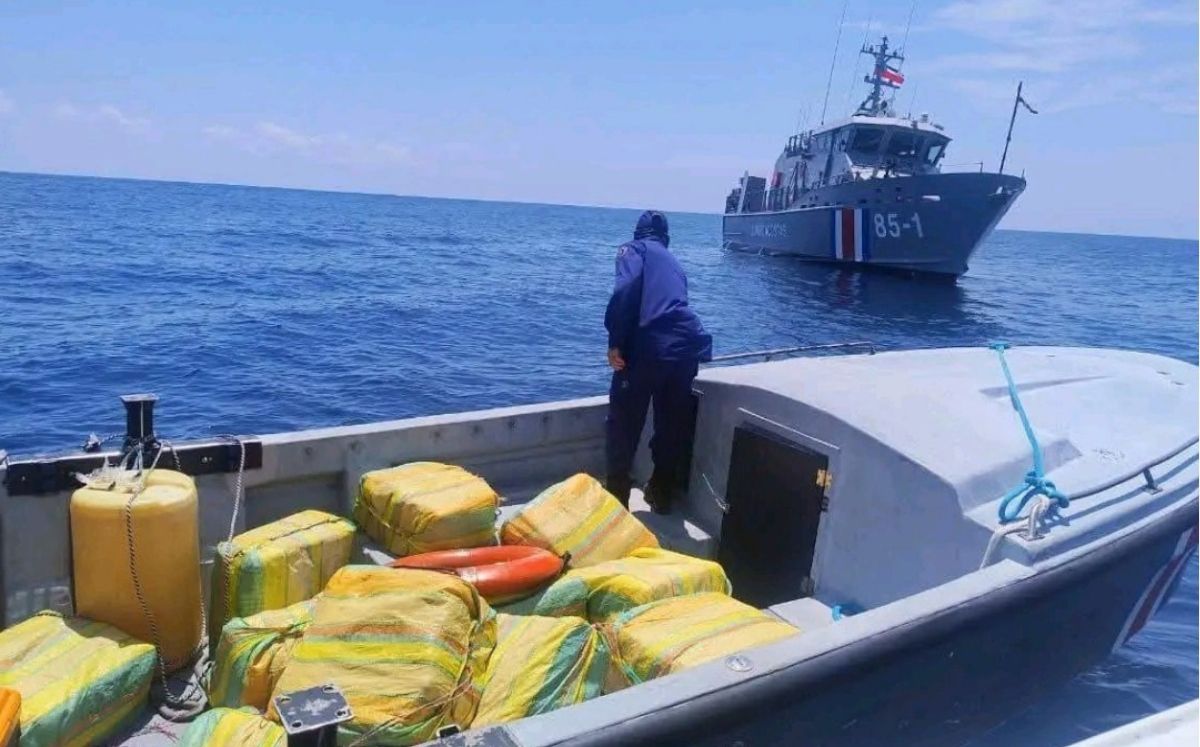 Se decomisaron un total de 5.2 toneladas de cocaína y marihuana.