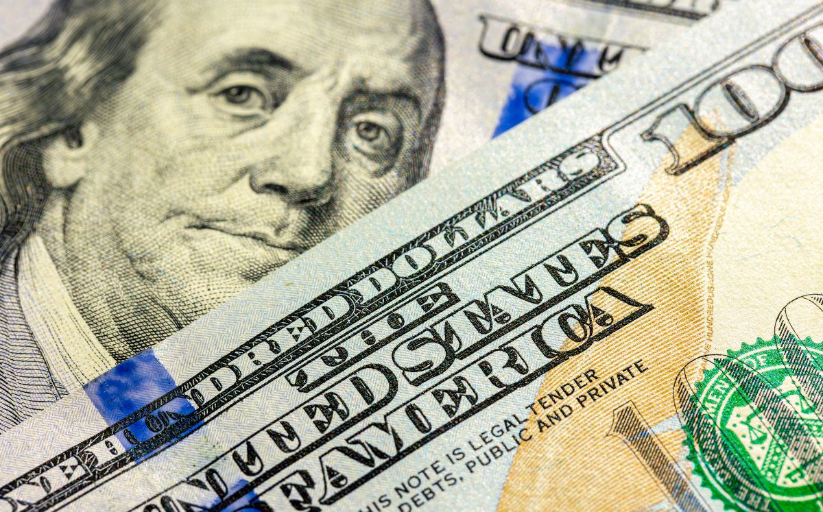 Tipo de cambio de compra y venta del dólar. (BCCR)