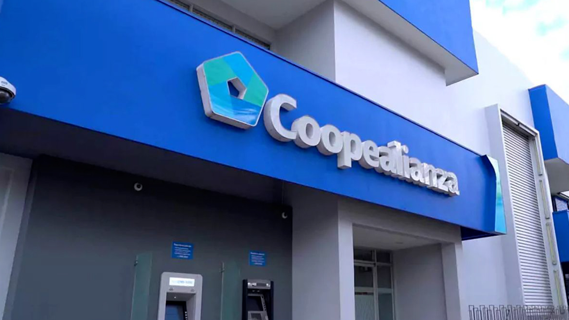 Coopealianza celebra 54 años de trayectoria en el sistema financiero nacional