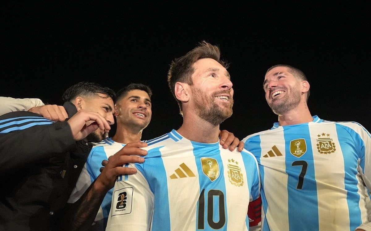 Lionel Messi se despedía de las eliminatorias en su patio.