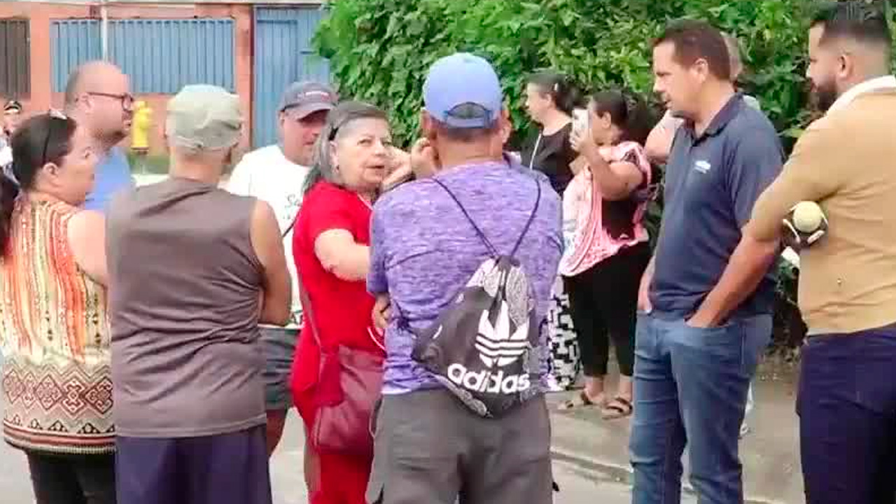 Vecinos piden cierre de tajo en La Unión