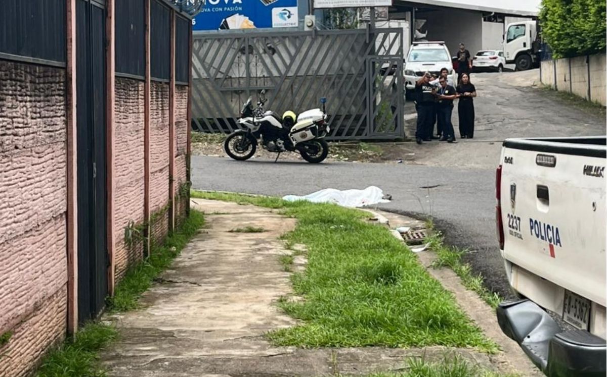 La víctima fue identificada con apellidos Cruz García de 18 años.