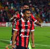 La operación genera ingresos por unos 400 mil dólares más variables para el club erizo. La operación genera ingresos por unos 400 mil dólares más variables para el club erizo.