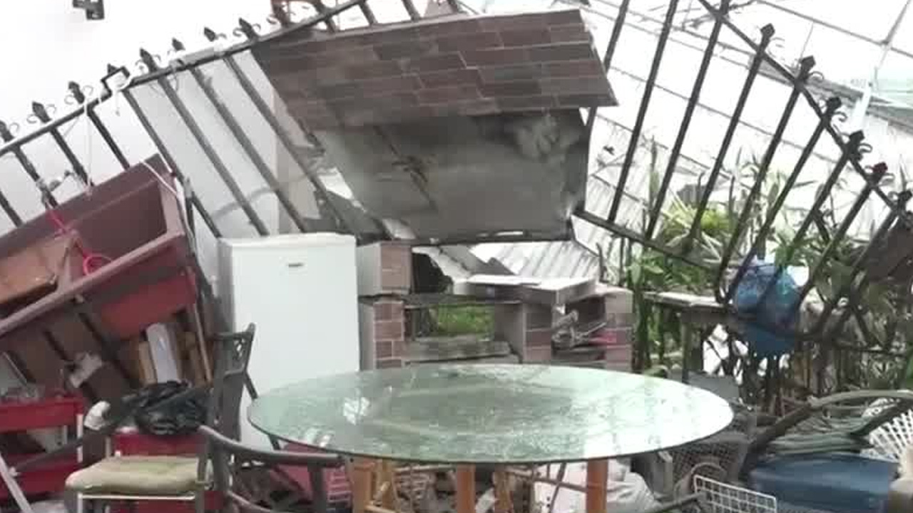 Tornado azotó a comunidad de Heredia esta tarde