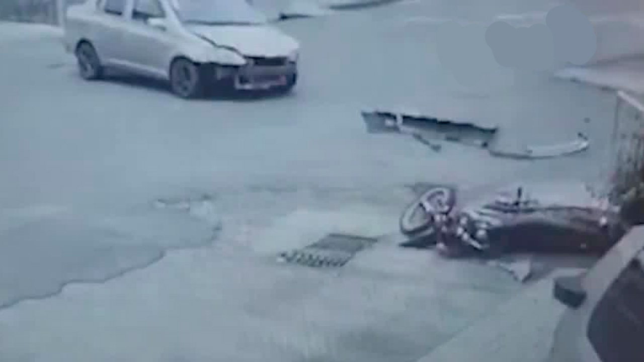 Moto robada choca contra vehículo en Alajuela
