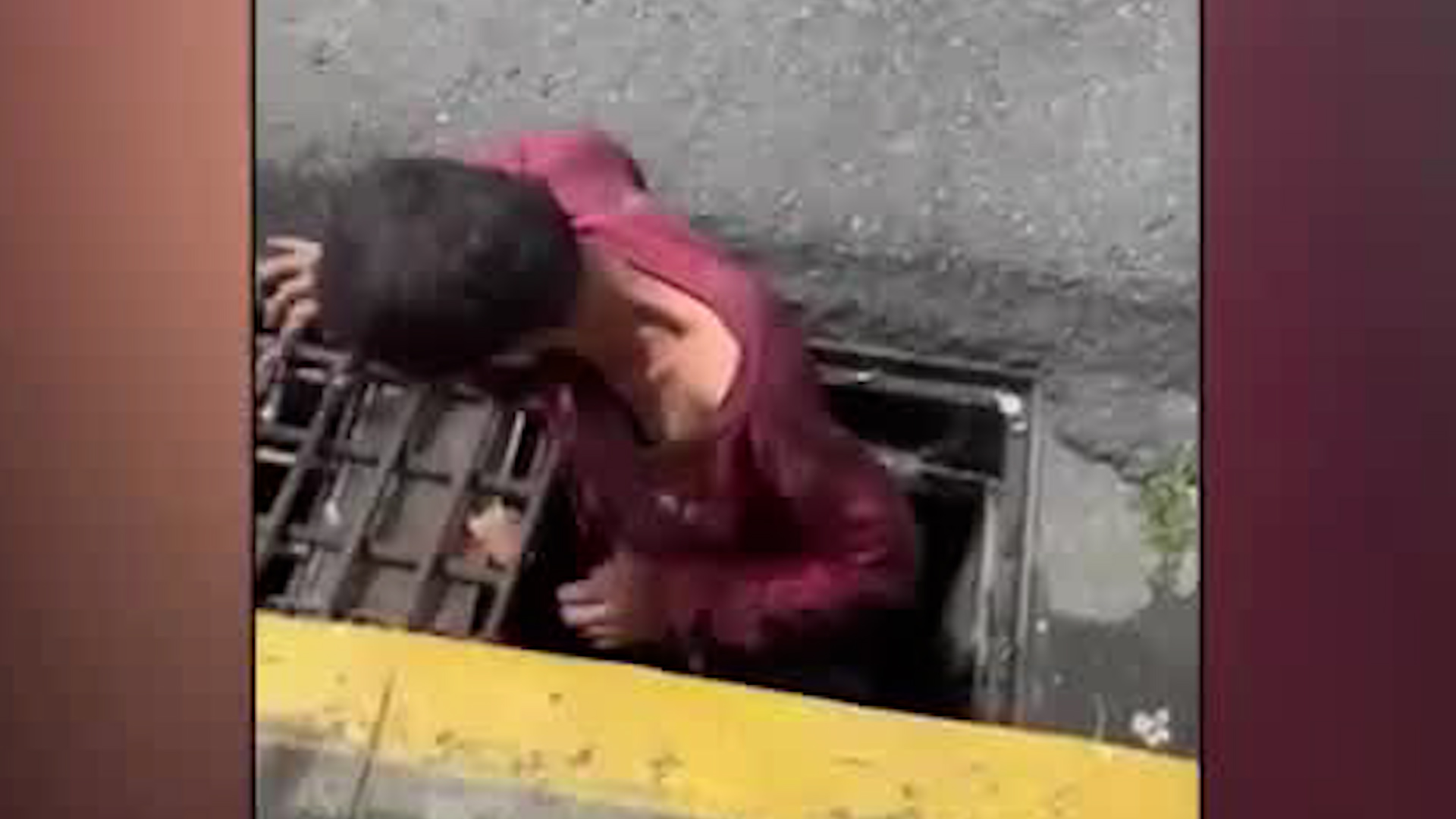Hallan a persona viviendo en alcantarilla en San José