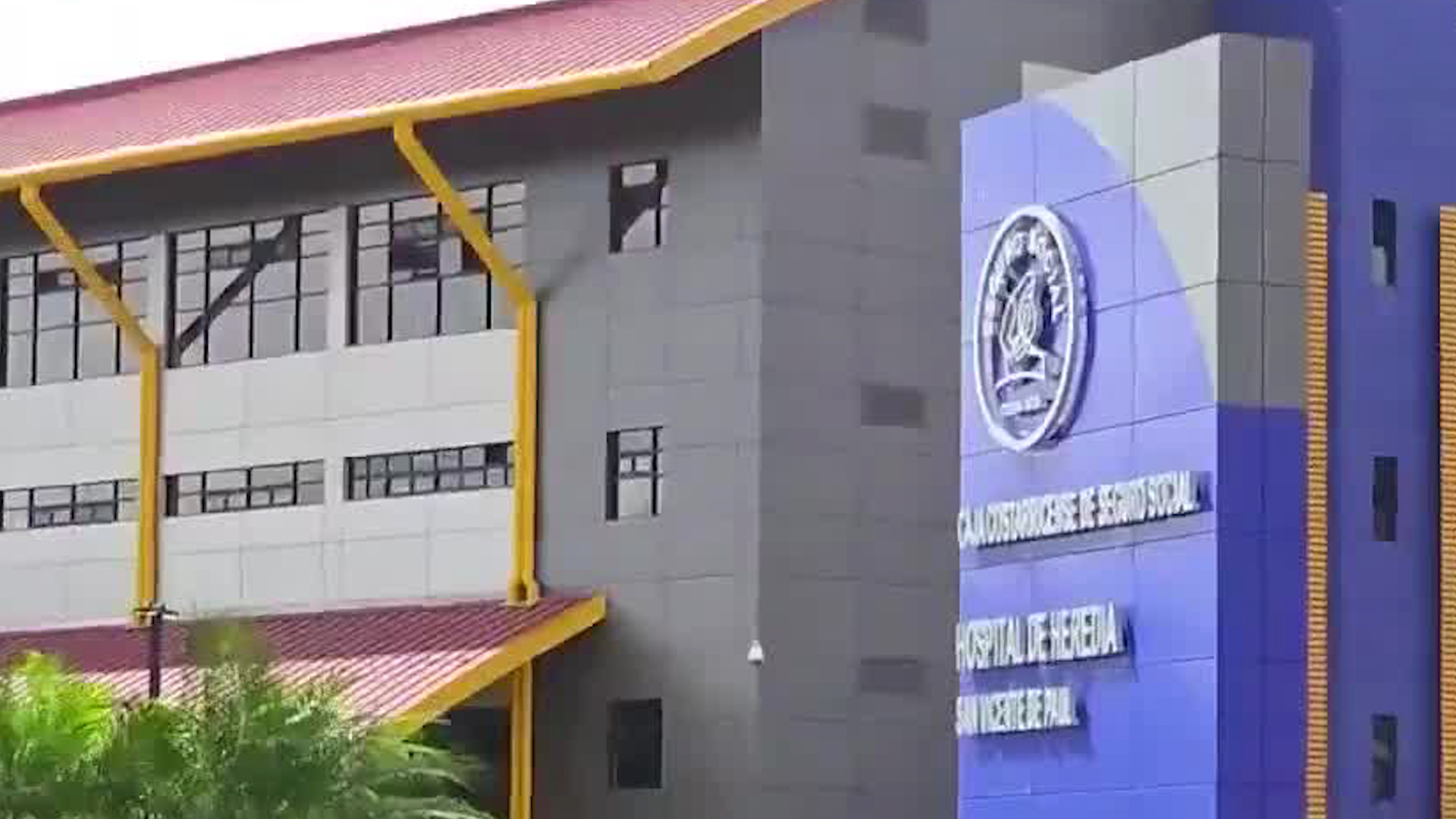 Reportan colapso en Hospital de Heredia