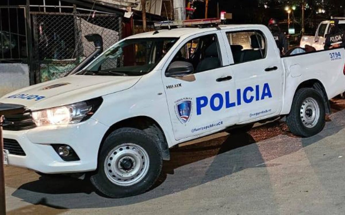 Los agentes investigan el caso.