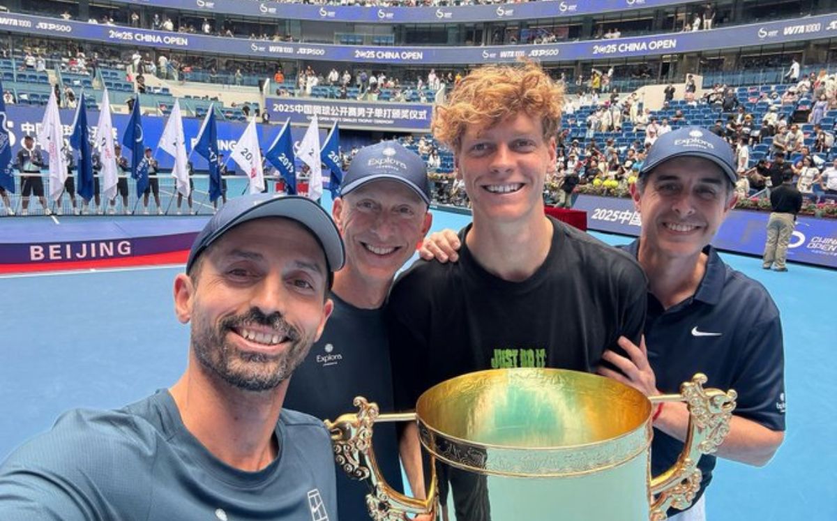 Jannik Sinner celebra su victoria en el China Open 2025 y suma su título no. 21 (Olympics.com)