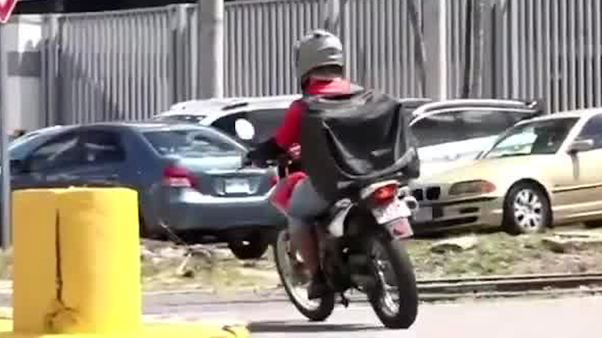 Denuncian cobros ilegales a repartidores