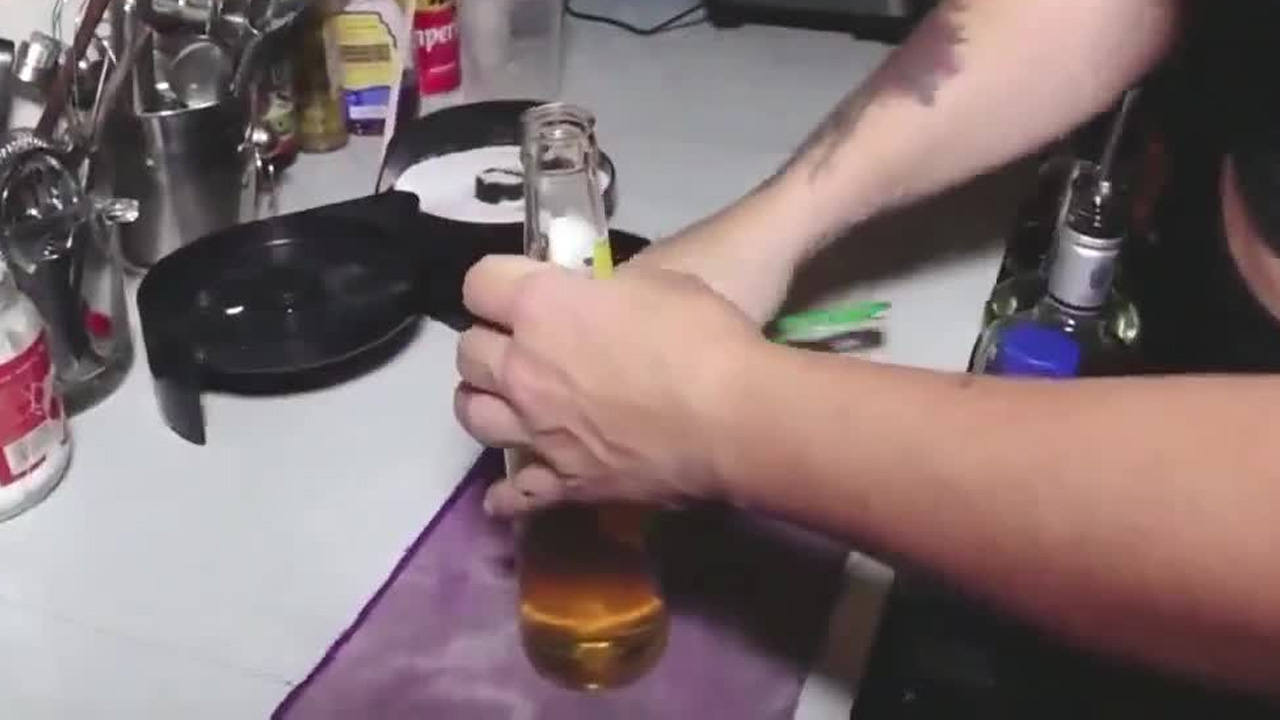 Beber licor en la calle podría llevarlo a prisión Beber licor en la calle podría llevarlo a prisión