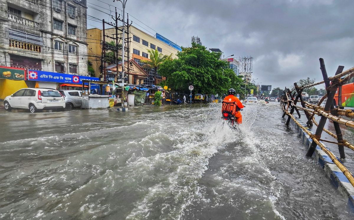 CNE reporta incidentes por inundaciones en varias zonas del país tras fuertes lluvias del 16 de octubre. CNE reporta incidentes por inundaciones en varias zonas del país tras fuertes lluvias del 16 de octubre.