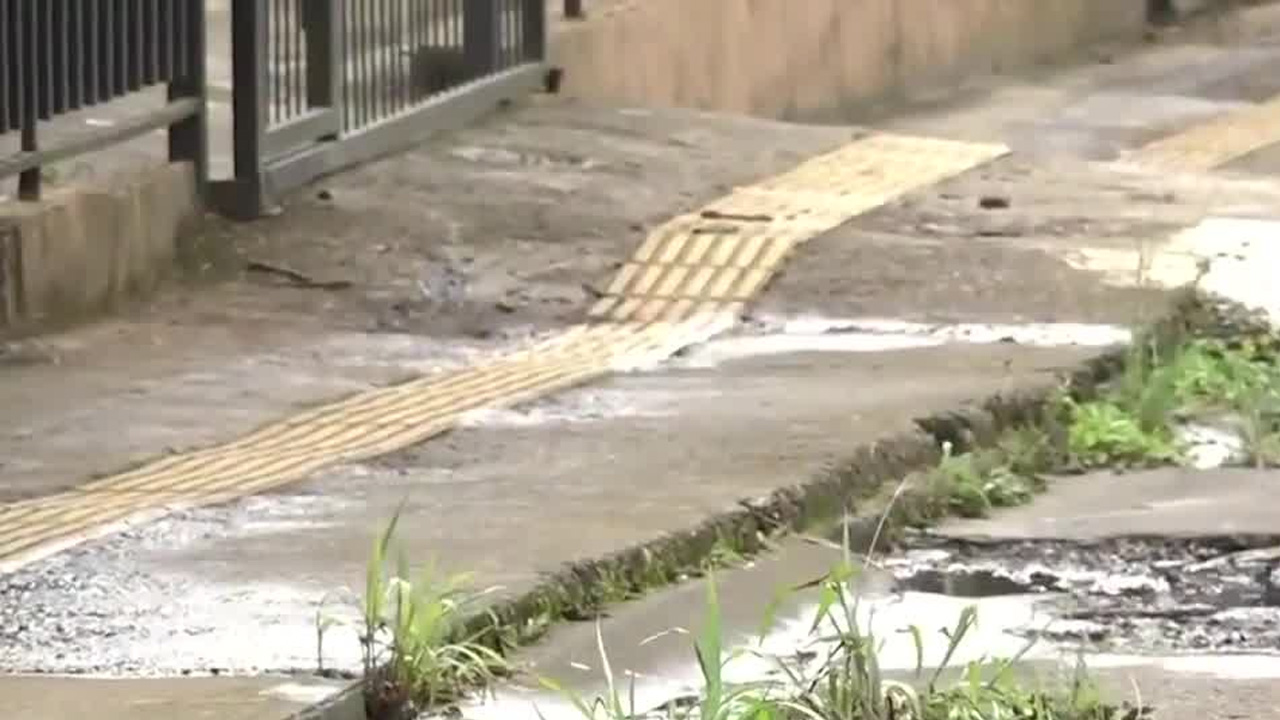 Inundaciones afectan a vecinos de Santo Domingo | VIDEO
