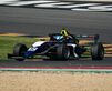El piloto de 18 años llega tras dos jornadas en los circuitos de Paul Ricard, Francia y otra en Mugello, Italia El piloto de 18 años llega tras dos jornadas en los circuitos de Paul Ricard, Francia y otra en Mugello, Italia