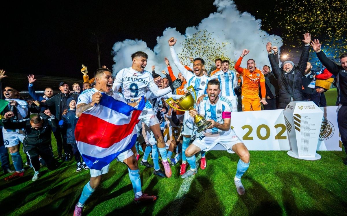 Los costarricenses Orlando Galo y Anthony Contreras se consagraron campeones con el Riga FC en la máxima categoría del fútbol de Letonia.