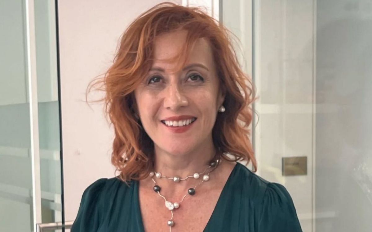 Ericka Benavides Garbanzo, asesora de Eli Feinzaig, se graduó de abogada. Ericka Benavides Garbanzo, asesora de Eli Feinzaig, se graduó de abogada.