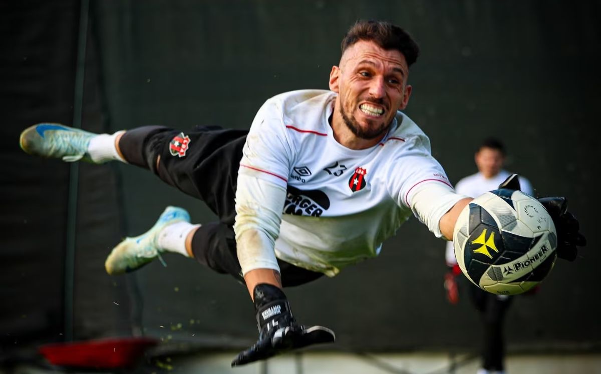 Washington Ortega sigue en evaluación médica a horas del crucial partido ante Olimpia.