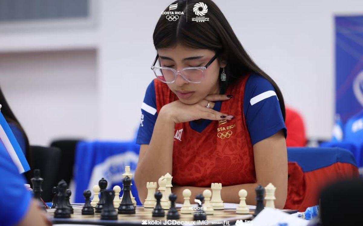 Atletas costarricenses celebran una jornada dorada en los XII Juegos Centroamericanos Guatemala (CONCRC).