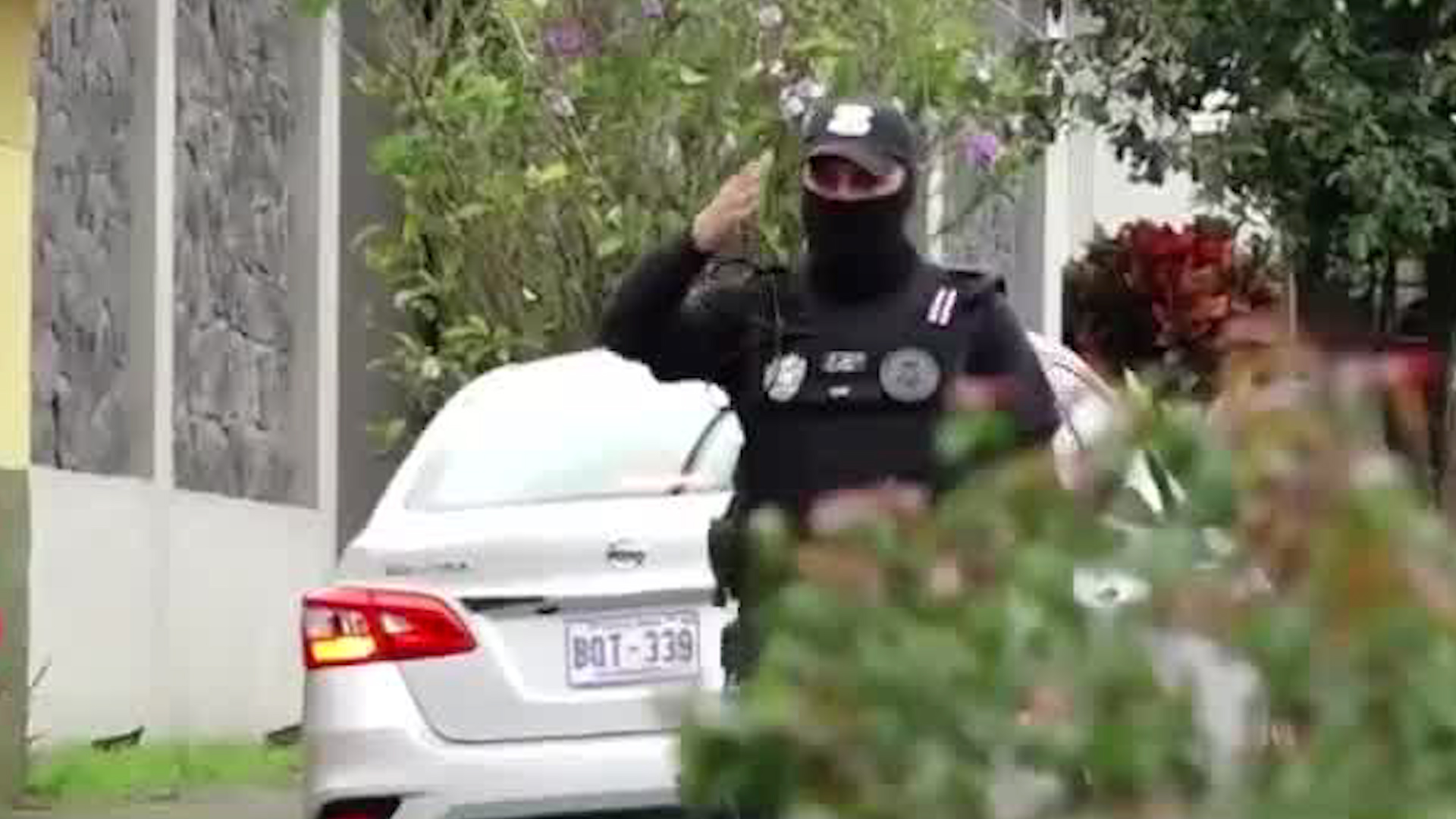 Autoridades allanan vivienda de Randall Zúñiga