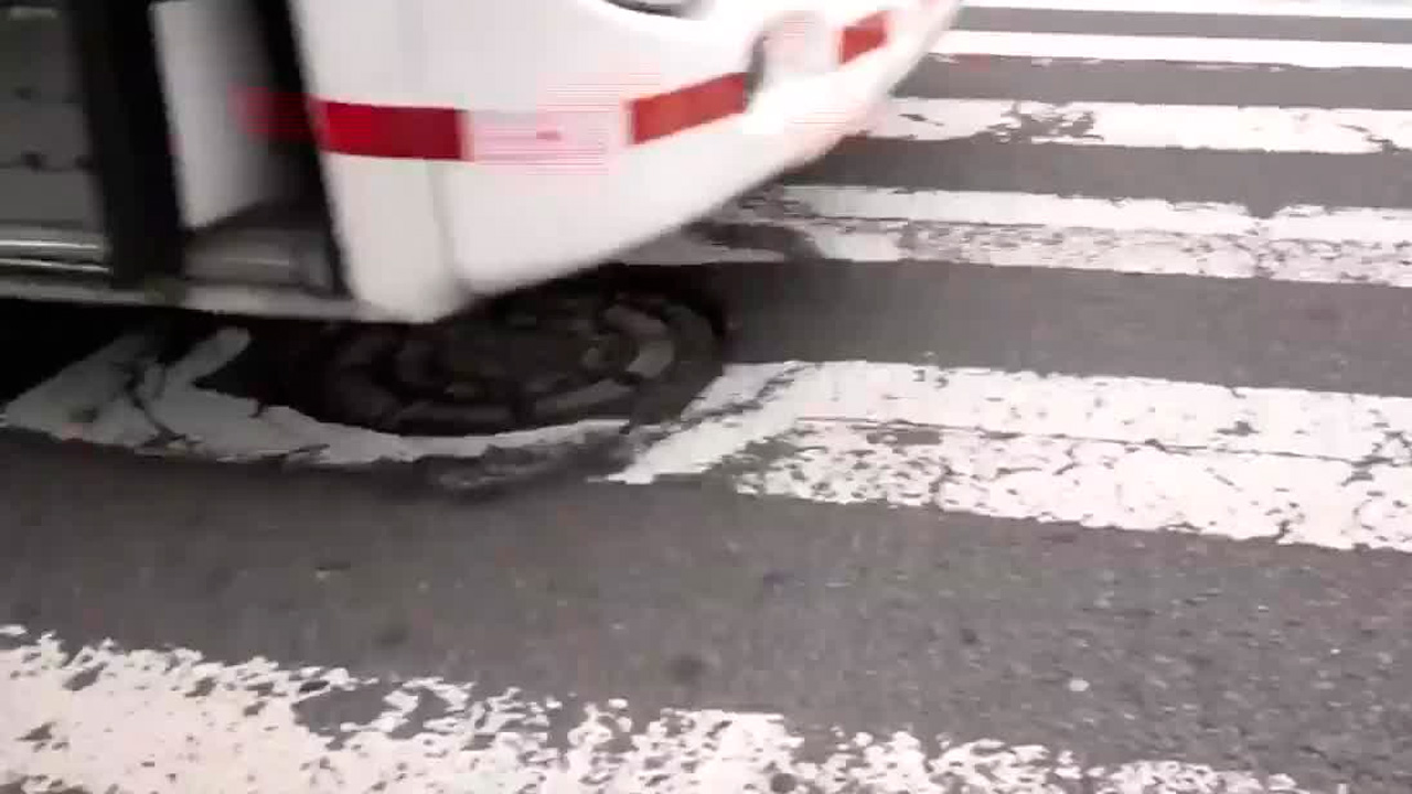 Paso peatonal en Pavas es una ‘trampa mortal’ Paso peatonal en Pavas es una ‘trampa mortal’