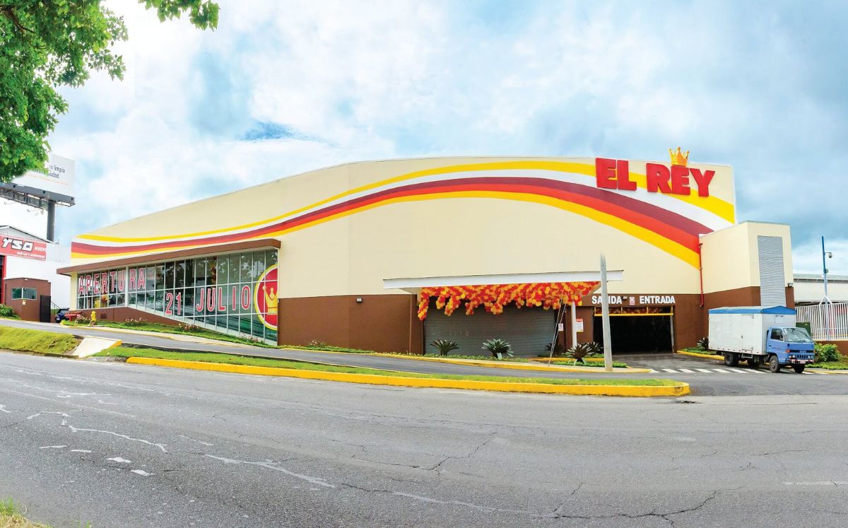 Empresa costarricense anuncia 143 nuevas plazas en ferias de empleo