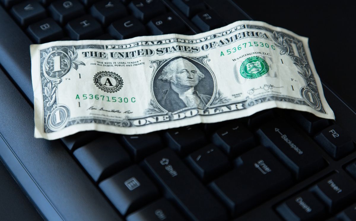 La diferencia entre ambos precios se conoce como spread. (Freepik)