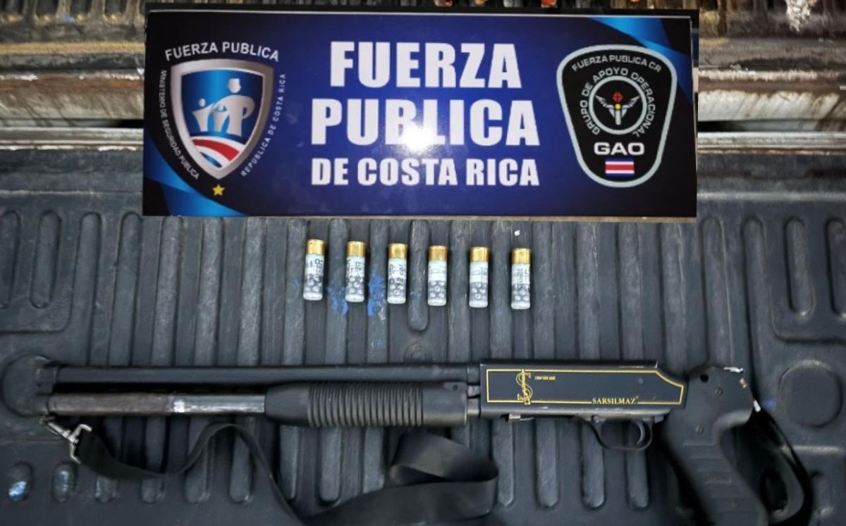 Decomisas de los oficiales. (Fuerza Pública)